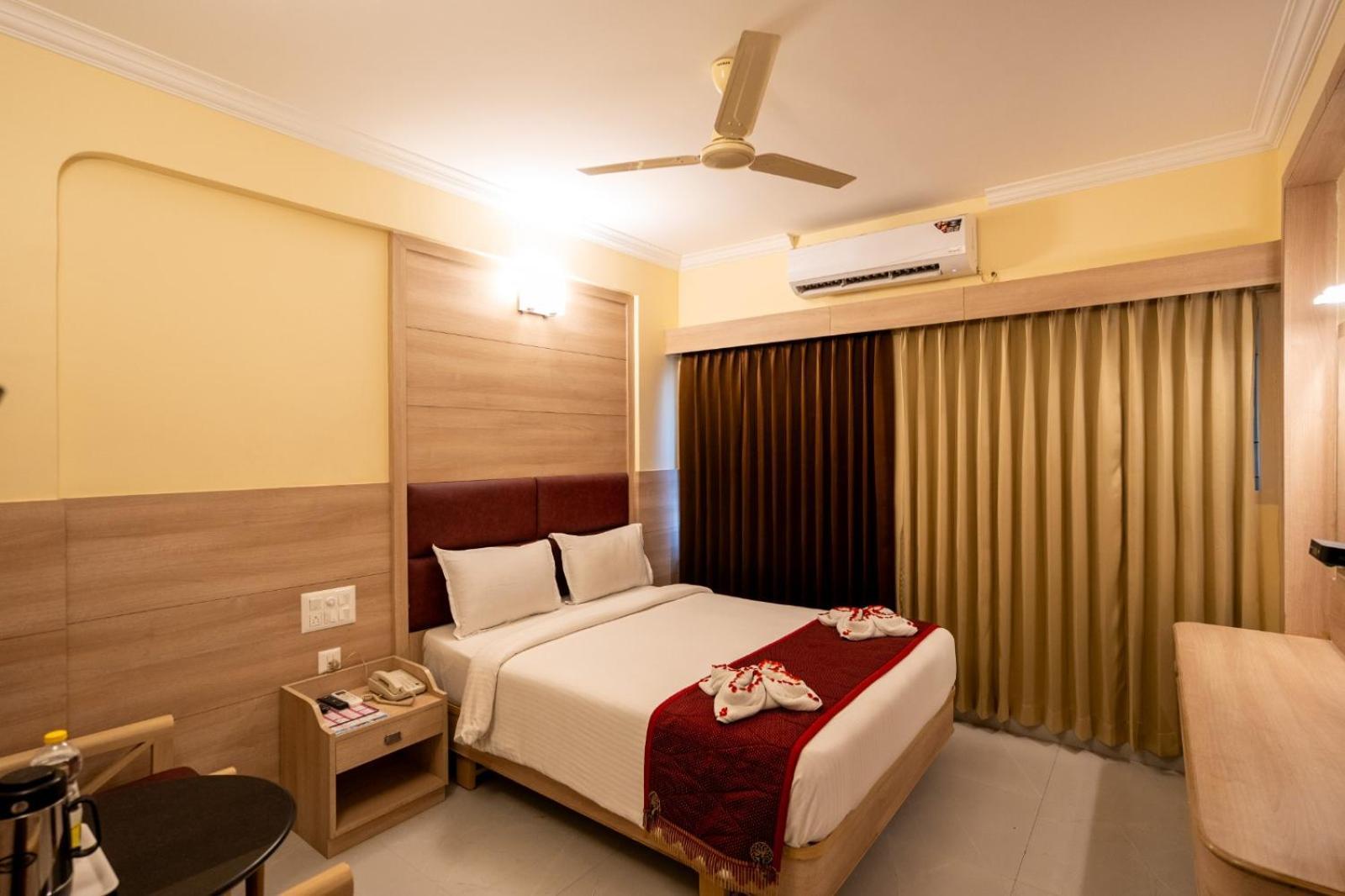 Sree Bharani Hotels Tirunelveli Exterior foto