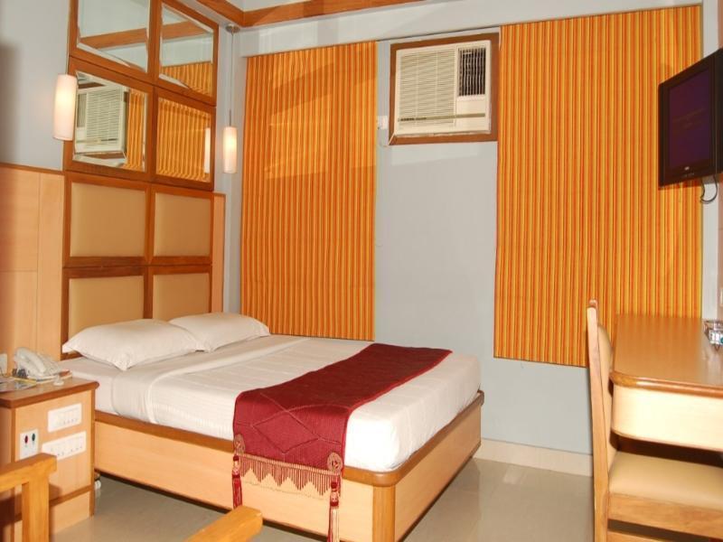 Sree Bharani Hotels Tirunelveli Exterior foto